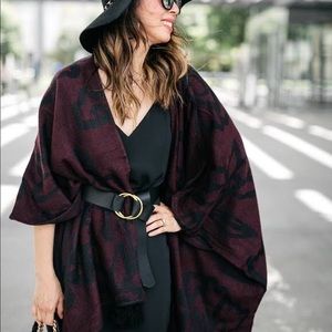 Cleobella capelet